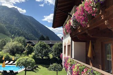 Alpenhotel Tirolerhof