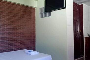 Antonios Pension House