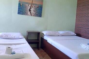 Antonios Pension House