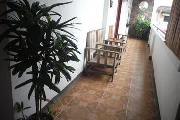 Antonios Pension House