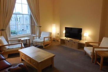 تختخواب و صبحانه Pincerna Rooms