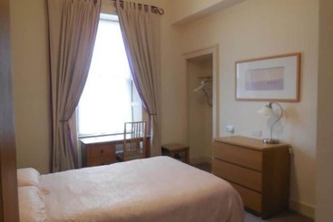 تختخواب و صبحانه Pincerna Rooms