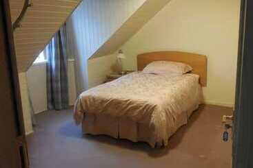 تختخواب و صبحانه Pincerna Rooms