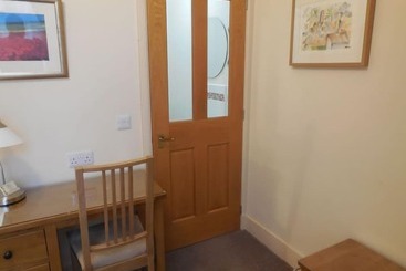 تختخواب و صبحانه Pincerna Rooms