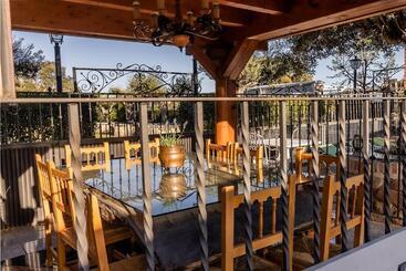 تختخواب و صبحانه Posada Real Quinta San Jose