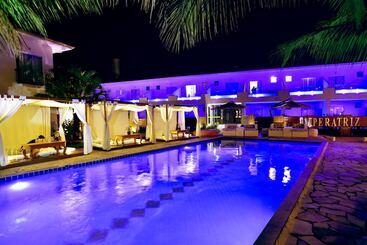簡易ホテル Imperatriz Paraty