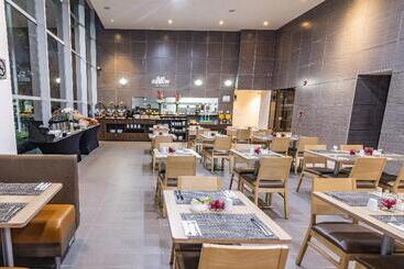 בית מלון כפרי Best Western Plus Santa Marta