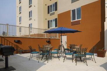 هتل Candlewood Suites   Newark South   University Area, An Ihg