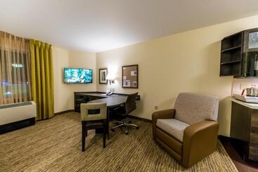 هتل Candlewood Suites   Fairbanks, An Ihg