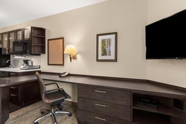 هتل Candlewood Suites   Fairbanks, An Ihg