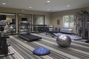 هتل Candlewood Suites   Newark South   University Area, An Ihg