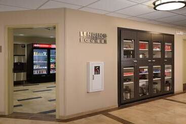 هتل Candlewood Suites   Newark South   University Area, An Ihg
