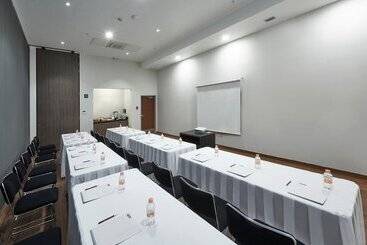 هتل City Express Suites By Marriott Tijuana Rio
