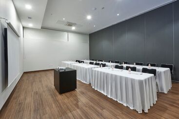 هتل City Express Suites By Marriott Tijuana Rio