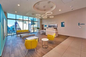 هتل City Express Suites By Marriott Tijuana Rio