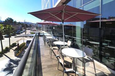 هتل City Express Suites By Marriott Tijuana Rio