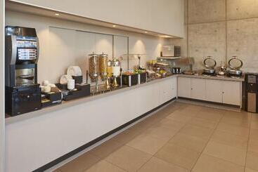 هتل City Express Suites By Marriott Tijuana Rio