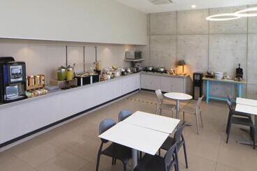 هتل City Express Suites By Marriott Tijuana Rio