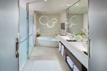 هتل Crown Towers Perth