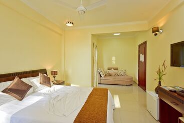 هتل Crystal Beach Inn