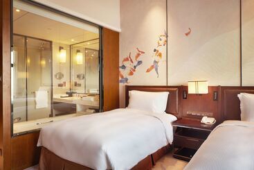 هتل Doubletree By Hilton Ningbo Beilun