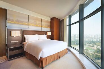 هتل Doubletree By Hilton Ningbo Beilun