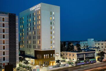 هتل Four Points By Sheraton Chennai Omr