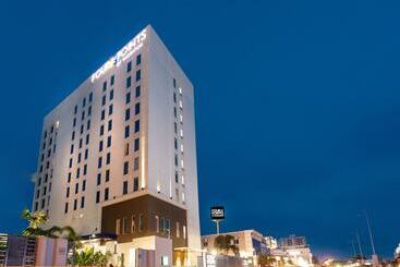 هتل Four Points By Sheraton Chennai Omr