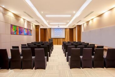 هتل Four Points By Sheraton Chennai Omr