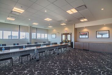 هتل Hampton Inn Chicago North-loyola Station