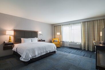 هتل Hampton Inn Chicago North-loyola Station