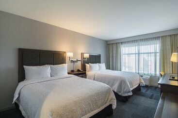 هتل Hampton Inn Chicago North-loyola Station