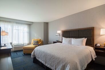 هتل Hampton Inn Chicago North-loyola Station