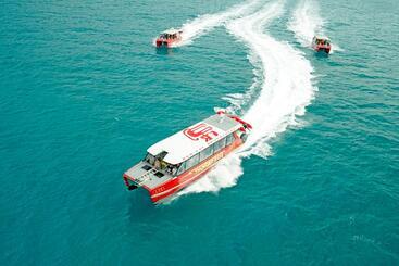 Heart Hotel And Gallery Whitsundays