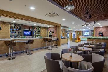 هتل Holiday Inn Antalya   Lara, An Ihg