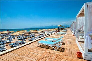 هتل Holiday Inn Antalya   Lara, An Ihg