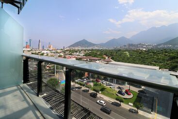 Holiday Inn Express & Suites Monterrey Valle - Сан-Педро-Гарса-Гарсия