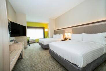 هتل Holiday Inn Express & Suites   Southaven Central   Memphis, An Ihg