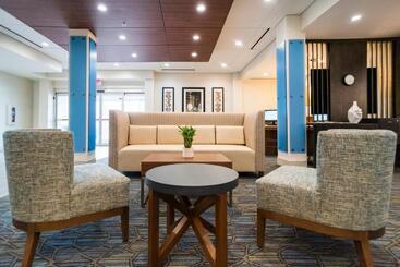 هتل Holiday Inn Express & Suites   Southaven Central   Memphis, An Ihg