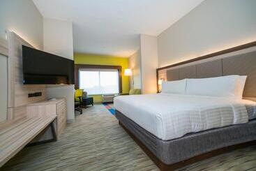 هتل Holiday Inn Express & Suites   Southaven Central   Memphis, An Ihg