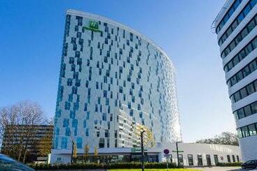 هتل Holiday Inn Hamburg   City Nord, An Ihg