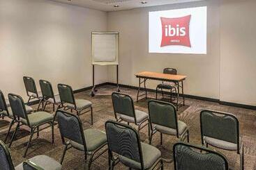هتل Ibis Chapeco