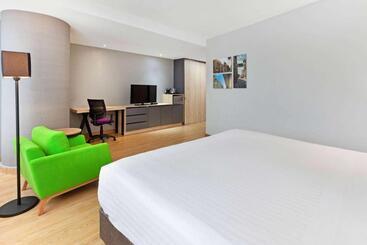 ホテル La Quinta By Wyndham Medellin