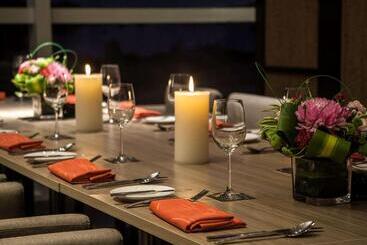 هتل Pullman Miri Waterfront