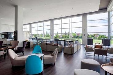 هتل Pullman Miri Waterfront