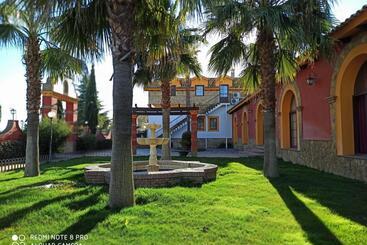 هتل روستایی Rural Romero Torres