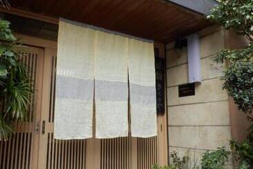 Kikunoya Ryokan