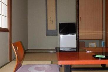 Kikunoya Ryokan