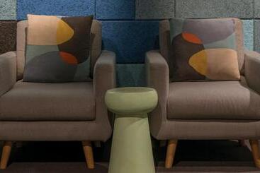 Oaks Melbourne Southbank Suites