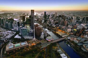 Oaks Melbourne Southbank Suites
